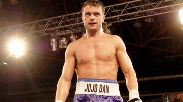 Jo Jo Dan, învingător prin KO tehnic în gala de la Montreal