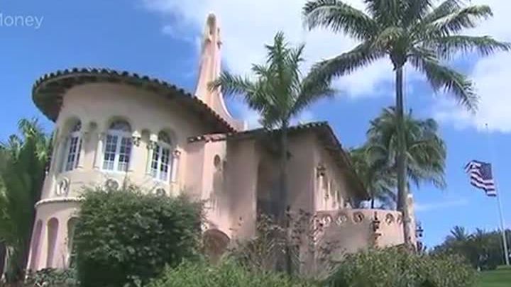 Trump, excepţia de la regula sa.La clubul său exclusivist, mai mulţi ROMÂNI angajaţi decât americani