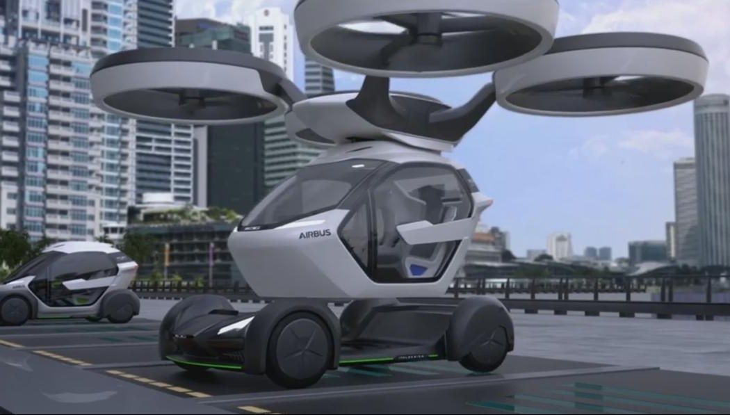 Revoluţionar! A fost prezentată prima maşină care zboară şi se conduce singură