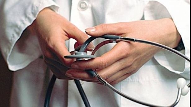 200 de medici specialiști în ozonoterapie din 12 țări, formați la cursuri predate de medici români