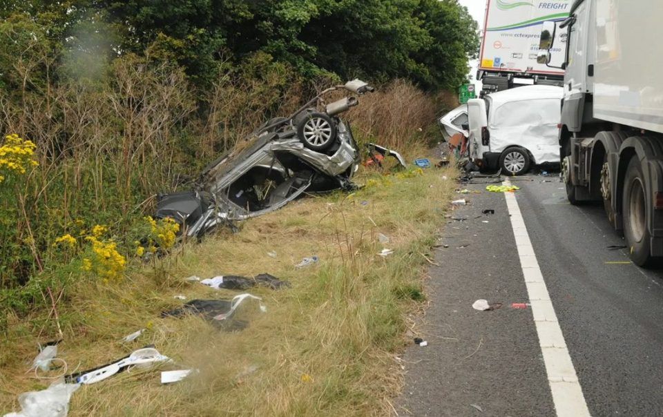 A spulberat cu tirul o mașină, omorând o mamă și trei copii. ȘOC. Când a aflat cine sunt victimele..