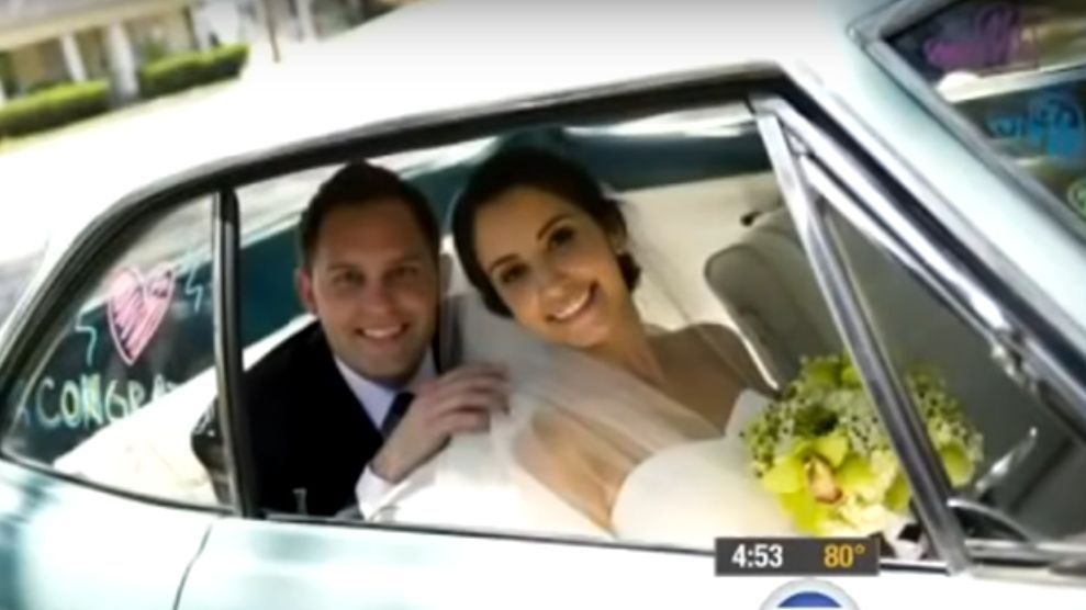 Fata a murit după căsătorie. Privind pozele de la nuntă, polițiștii au descoperit ceva tulburător