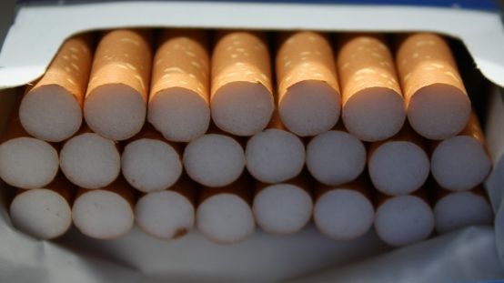 Poza unui român în comă, pe pachetele de țigări din toate țările UE. Familia NU și-a dat acordul