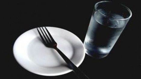 Beneficiile postului negru pentru organism. Vei rămâne uimit cât de mult îţi poate schimba sănătatea