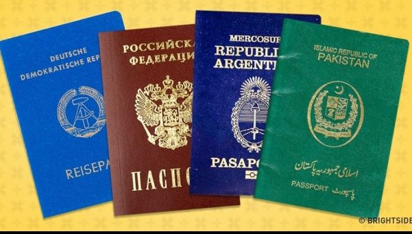 De ce pașapoartele din întreaga lume sunt disponibile în doar 4 culori? Răspunsul mult așteptat