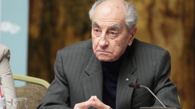 Aniversare în PNL. Quintus, sărbătorit de colegi la împlinirea a 100 de ani