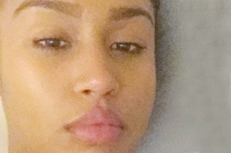 Detaliul din această fotografie care a creat isterie pe internet! Oamenii au fost șocați