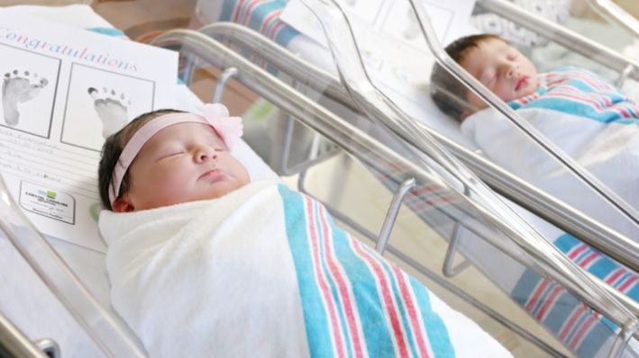 Romeo și Julieta există! Cei doi s-au născut în aceeași zi, iar aceasta nu este singura coincidență