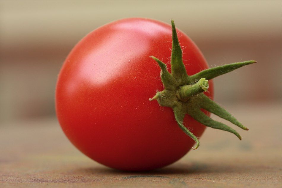 Cea mai mare greşeală pe care o faci în bucătărie. Tu unde ţii roşiile?