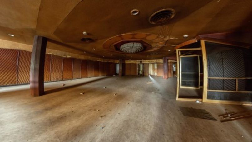 Cum arată cinematograful din Bangkok PĂRĂSIT în urmă cu 12 ani. Au intrat în el şi s-au ÎNGROZIT