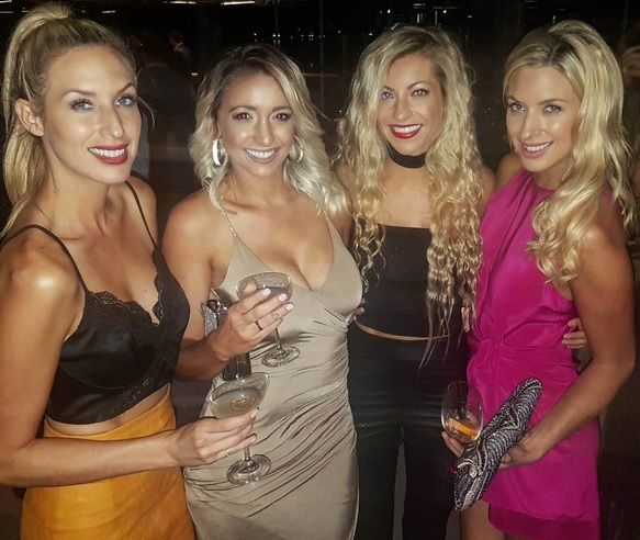 O stewardesă face dezvăluiri șocante. Ce este clubul "sex la kilometri înălțime" 