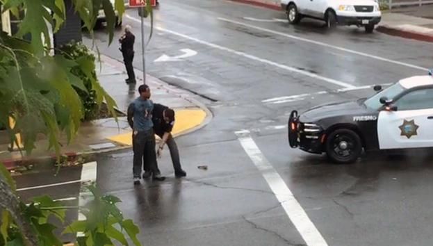 Atacul armat care a ucis 3 persoane în SUA, noi detalii. Atacatorul a strigat "Allahu Akbar" 