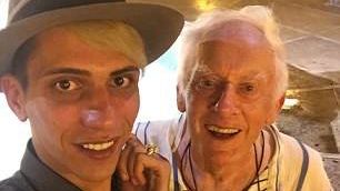 Un român a devenit PREOTEASĂ pentru un cleric din Marea Britanie. Povestea este ULUITOARE