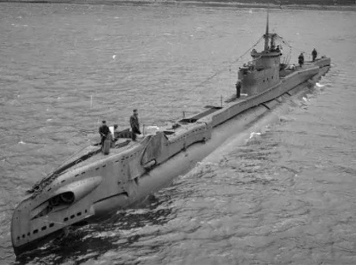 A găsit un submarin dispărut în '43 în timpul celui de-al II-lea Război Mondial. Şoc ce era înăuntru