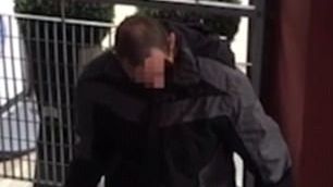 Mai mulți ”zombie” au început să umble pe străzile din Marea Britanie. Autoritățile sunt în alertă