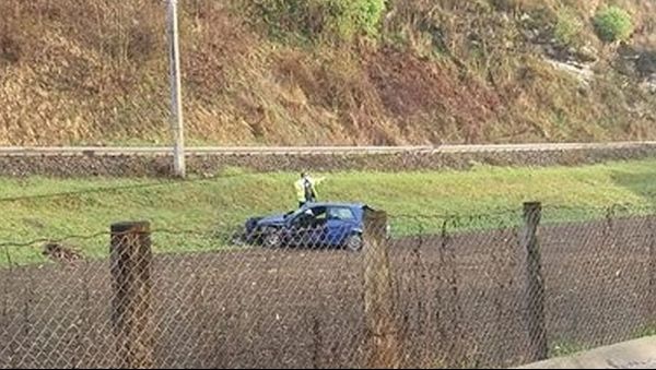Maşină lovită de tren, în Bistrița-Năsăud. Şoferul a scăpat ca prin minune