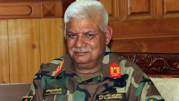 Ministrul afgan al Apăririi demisionează în urma atacului taliban împotriva unei baze militare