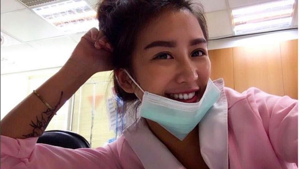 A fost desemnată cea mai sexy asistentă medicală din lume! Cum arată tânăra de doar 23 de ani