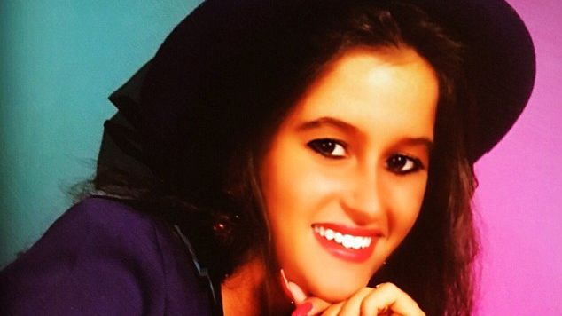 A cheltuit o avere pentru a arăta ca o păpuşă Barbie! Cum arată acum tânăra din imagine