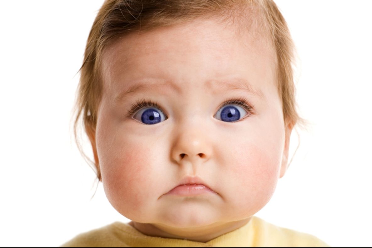 Revoltător. Ce au făcut doi părinți cu copilul lor într-o cafenea