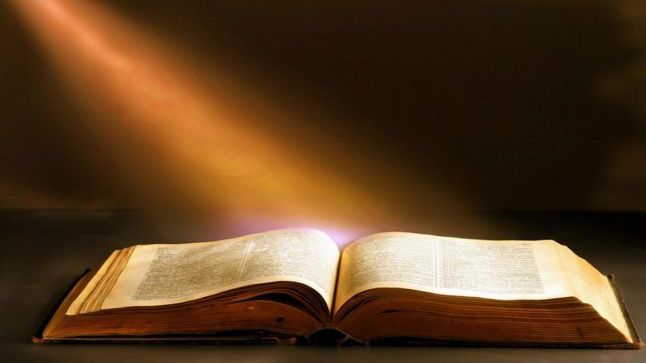 Ce spune Biblia despre poziţiile sexuale şi preludiu? Fragmentele care te vor pune pe gânduri