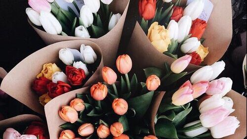 Truc genial. Ce să faci ca florile în buchet să reziste foarte mult