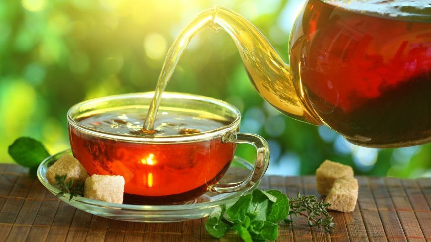 O ceşcuţă din această băutură îți curăță plămânii de mucus și tutun. Uimitor