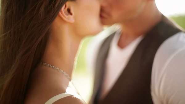 Luna Nouă pe 26 aprilie. Află cum sunt influențate zodiile - 3 dintre ele suferă din DRAGOSTE!