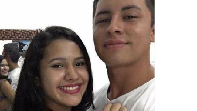 Pare o imagine inocentă, dar un detaliu a reuşit să îi înfioare pe cei care o văd: e o VRĂJITORIE!