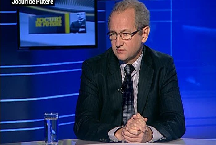 Dan Puric: "S-a împărţit România în două ape"