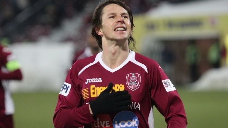 Jucătorul cumpărat de Gigi Becali a spus că a început să fie înjurat: Îmi strigă că sunt trădător