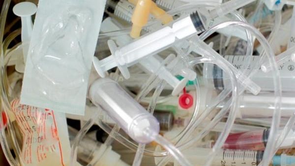 Controale la firmele care colectează şi distrug deşeurile medicale