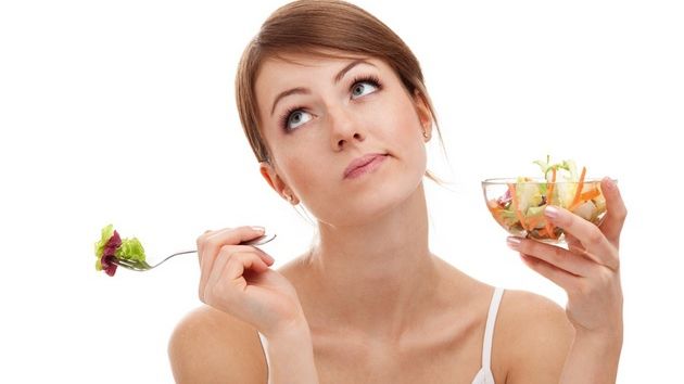 Cinci alimente sănătoase cu care îţi păcăleşti foamea