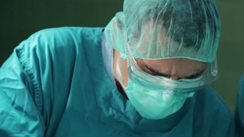 Creștere alarmantă a cazurilor de tumori pe creier la tineri. Stresul și tehnologia ne pot băga în mormânt! - Avertisment dur al unui medic neurochirurg