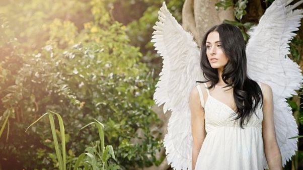 3 zodii de femei har divin. Sunt îngeri pe Pământ!