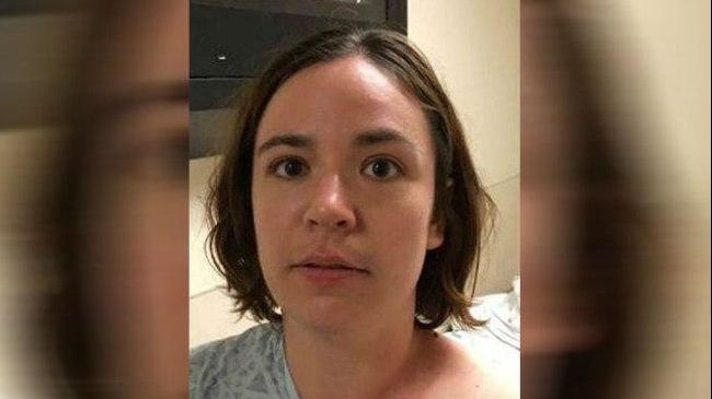 Polițiștii au găsit pe stradă o femeie dezbrăcată. Ce le-a spus i-a șocat. "Cel mai bizar caz"