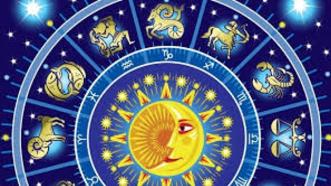 Horoscop de weekend, 8–9 aprilie. Mari SURPRIZE pentru zodii înainte de Luna Plină