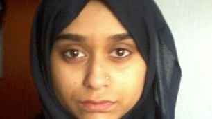 ȘOCANT! S-a alăturat ISIS, iar tatăl ei vrea să fie judecată de legea britanică