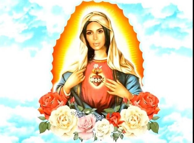 Kim Kardashian şi-a pus fanii în cap după ce a pozat ca Fecioara Maria