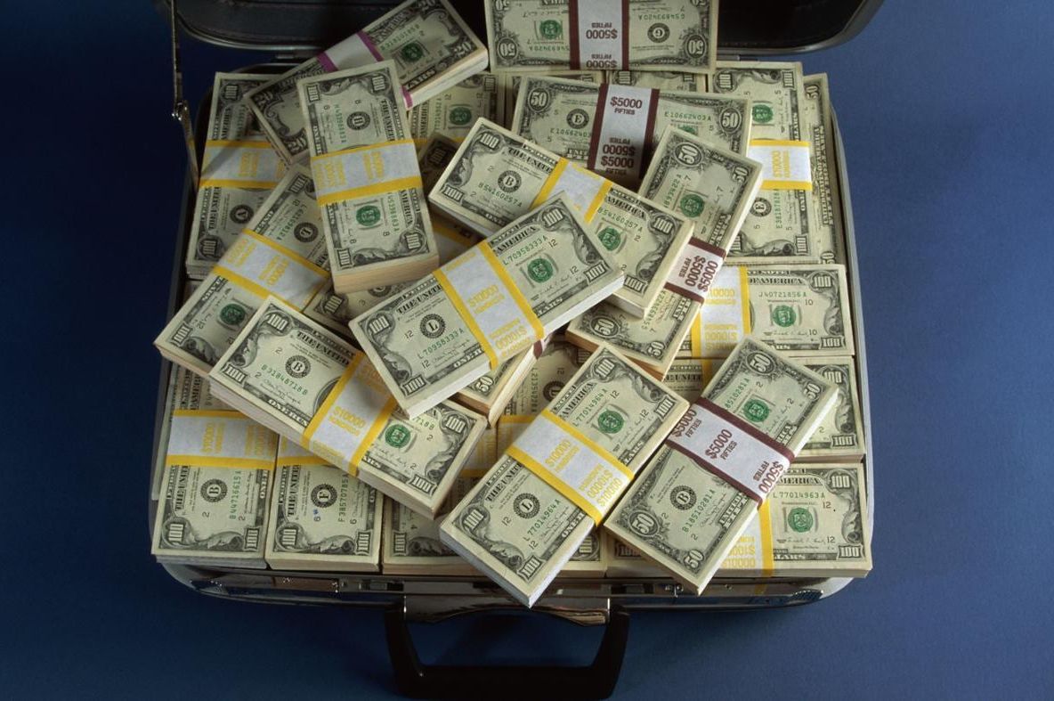 A obținut la divorț 15 milioane $, credea că a dat lovitura. Abia apoi, soțul i-a dat vestea șocantă