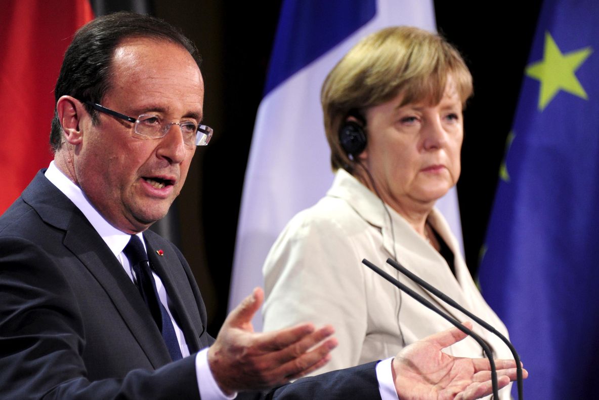 Angela Merkel şi François Hollande susţin loviturile aeriene americane din Siria