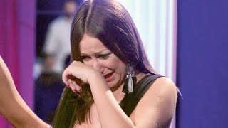 Prezentatoare TV, concediată după ce s-a aflat că se prostituează- "Am un iubit politician"