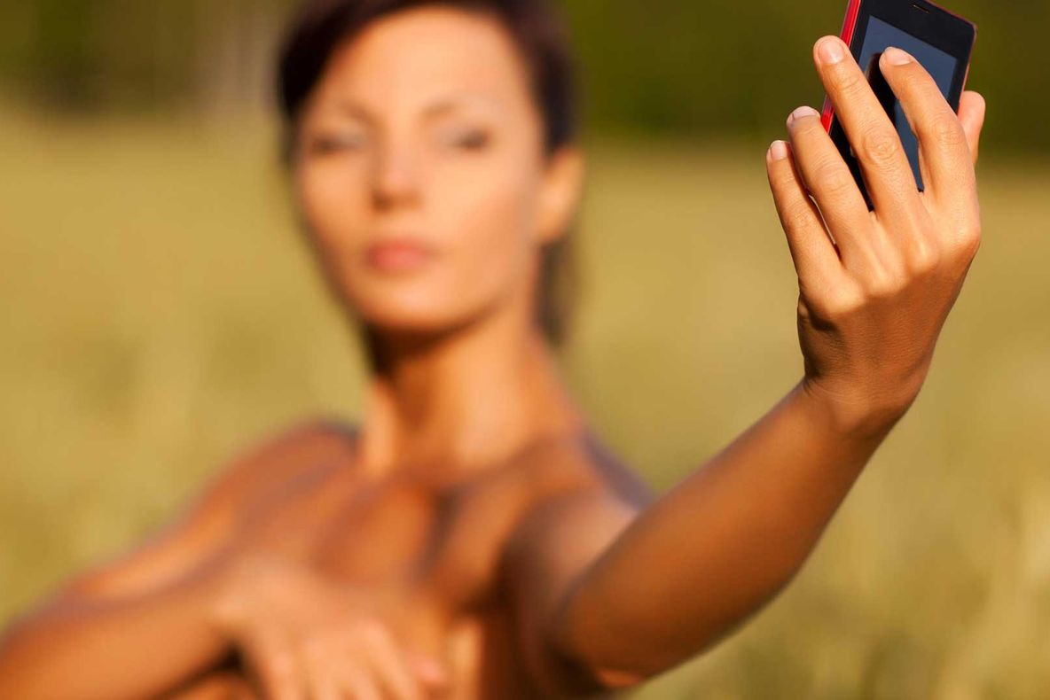 Aplicația pe care o vor avea în telefon toți adulții! Tot facebook-ul va fi plin de poze deochiate