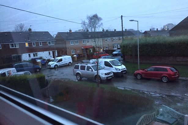 Imaginile care vor enerva orice șofer. Cum sunt parcate aceste mașini într-un cartier aglomerat