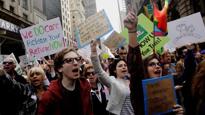 Americanii au ieşit în stradă! Nemulţumirea pe care o au faţă de preşedintele Trump