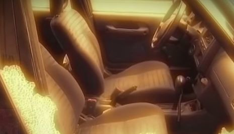 Şi-a găsit maşina spartă. Pe scaunul şoferului, un telefon. A sunat la ultimul număr apelat şi.. ŞOC