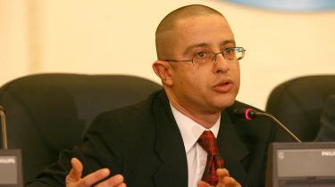 Proiectul de lege pentru pedepsirea protestatarilor cu închisoarea, în linie dreaptă