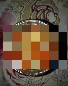 Ce a găsit un ieşean într-un borcan cu zacuscă