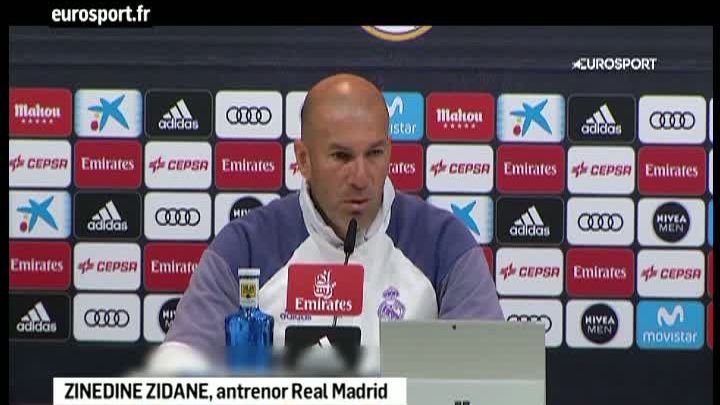 Zidane, ATAC la Frontul Naţional. Le cere francezilor să nu o voteze pe Marine Le Pen