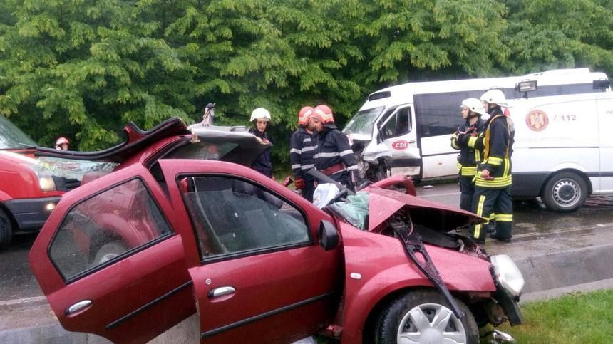 Sâmbăta NEAGRĂ pe șoselele din România: mai multe accidente extrem de grave